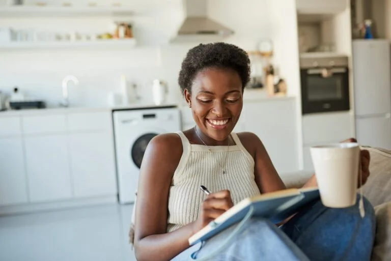 How to Build New Year Resolutions You’ll Actually Stick To in 2026